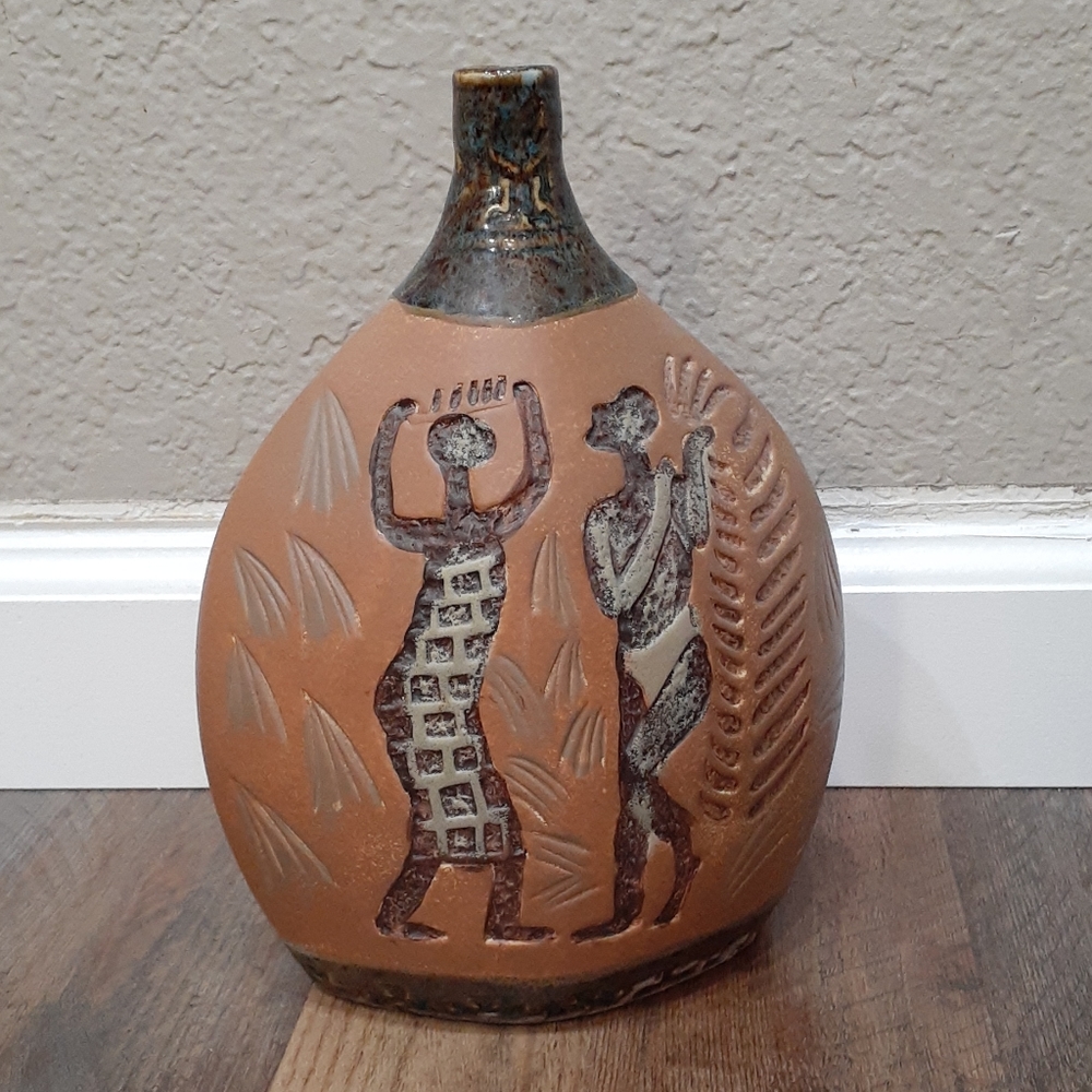 La Dolce Vita Vase "Ancient Artifacts Collection "